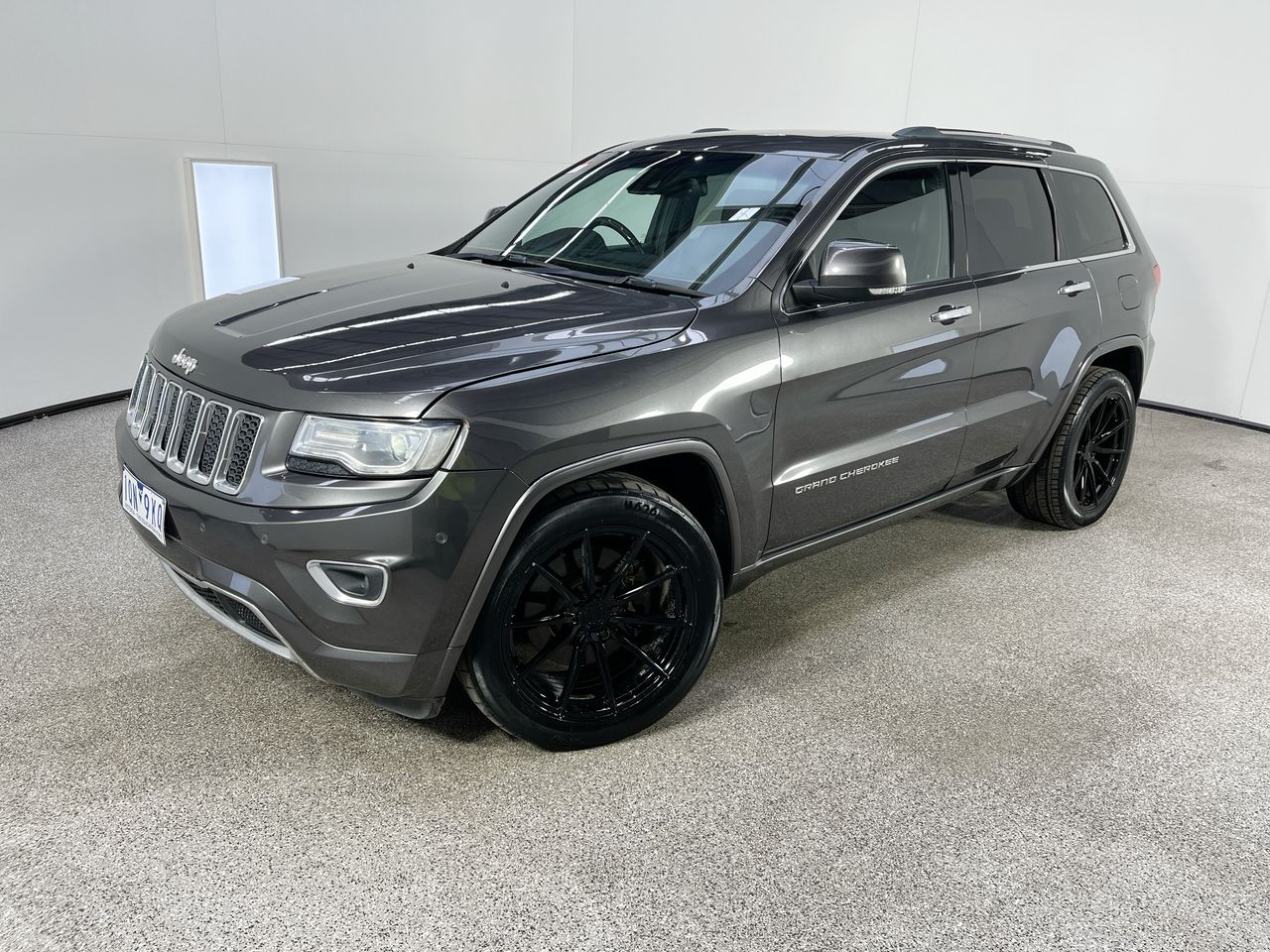 2013 Jeep Grand Cherokee OVERLAND WK Automatic - 8 Speed Wagon