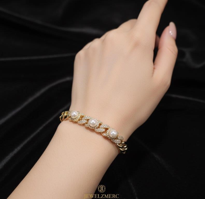 18K/Italy Solid Gold Filled Bracelet -(stamped 18K/Italy) with Fresh Pearl