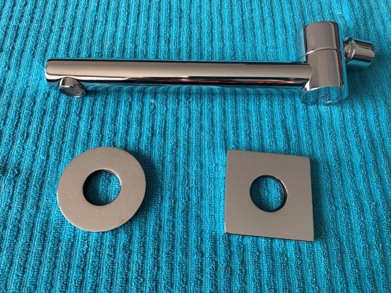 New in Box Multitude Swivel Bath Spout - Quantity 2