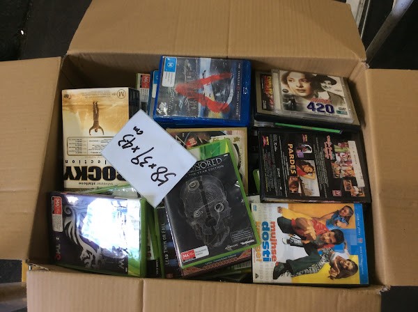 Mix Type DVDs with box dimensions are 58×39×43 Cm