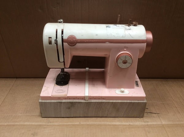 We R Memory Keepers Stitch Happy Sewing Machine