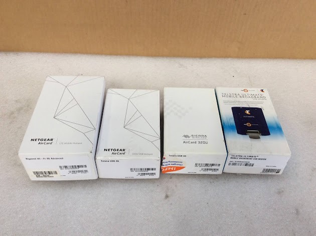 Telstra Ultimate Mobile Broadband USB Modem&Sierra Wireless AirCard 320U