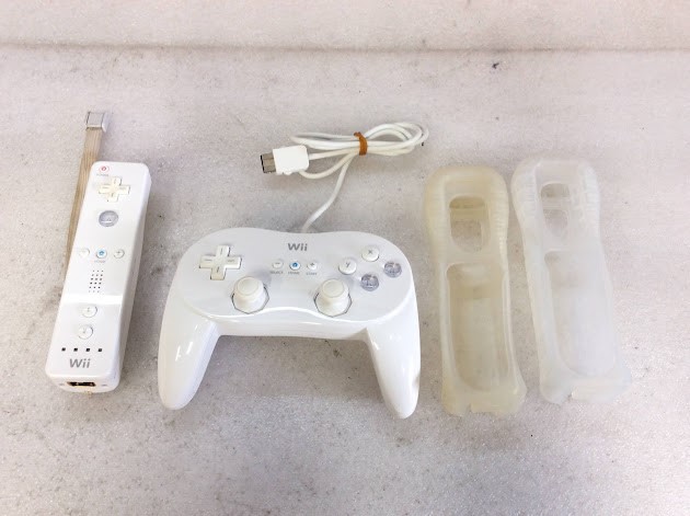 Nintendo Wii Remote Controller+Wired Wii Classic Controller