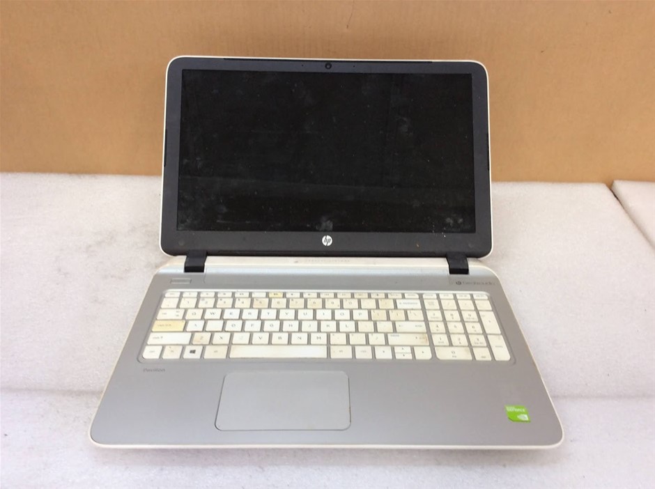 HP 15-P013TX Laptop I7-4510U 8GBRAM 1TB White