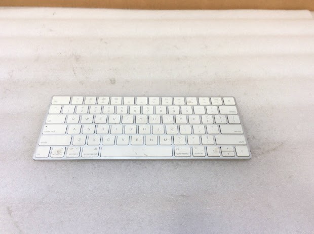 APPLE Magic Keyboard (A1644)