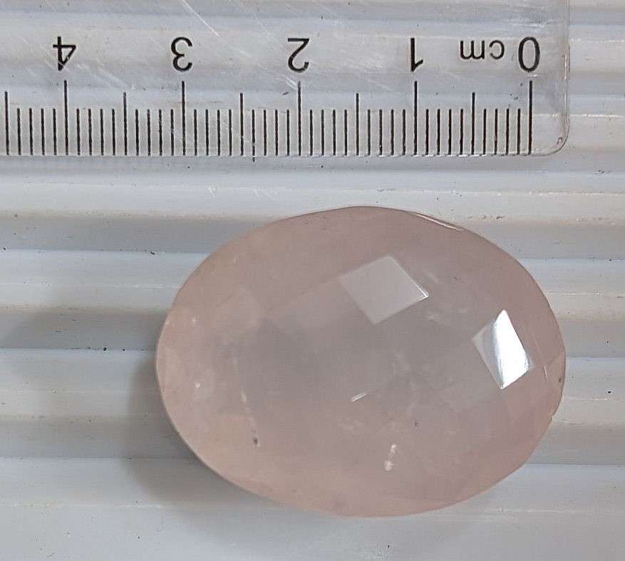 Large 78 carat ROSE QUARTZ "Crystal of Love" Gemstone