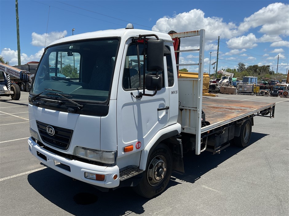 <p>2010 UD MKB 4 x 2 Tray Body Truck</p>