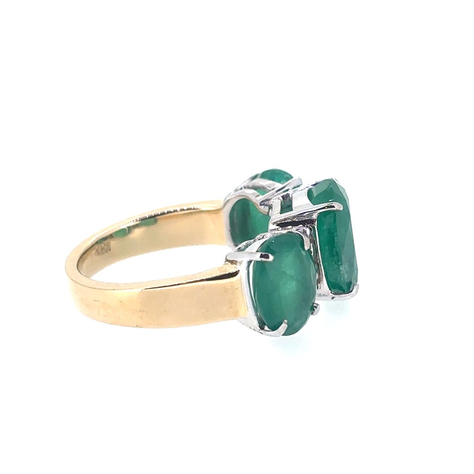 7.25ct 3 oval cut emerald & 0.12ct 6 round Dia. G/VS Ring 18K 2 Tone Gold