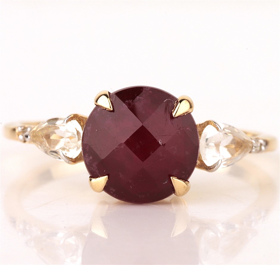Yellow Gold Natural Ruby & Diamond Ringwith Valuation