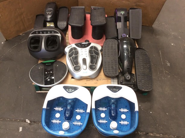 Cubii under-desk elliptical machine/Revitive Mixed Brand and Model Footbath