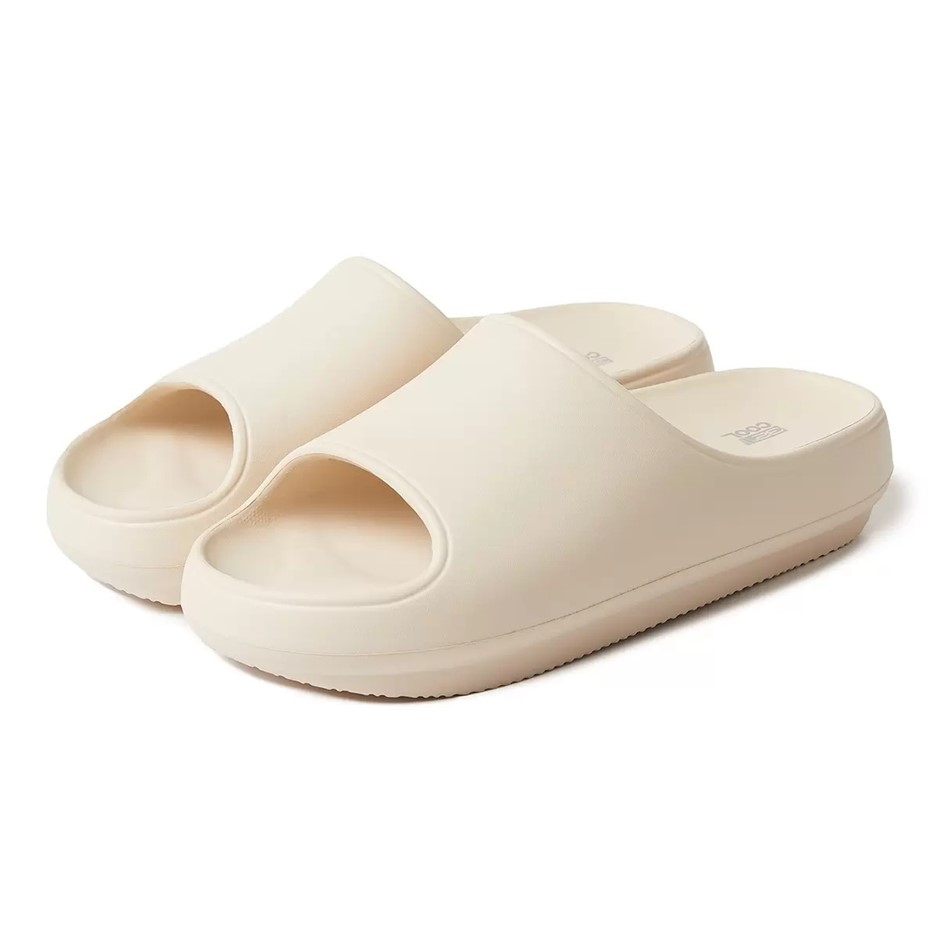 32DEGREES Unisex Cushion Slide Sandals, Size L (M7-8/W9-10), Beige.