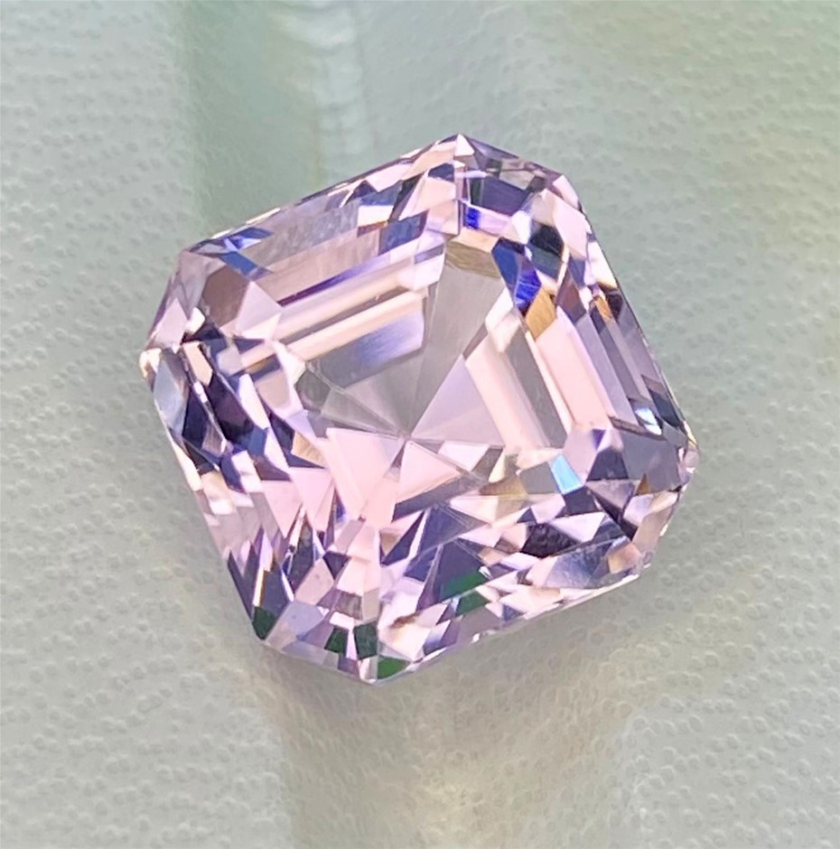 9.18 CT Splendid Natural Purplish-Pink Kunzite