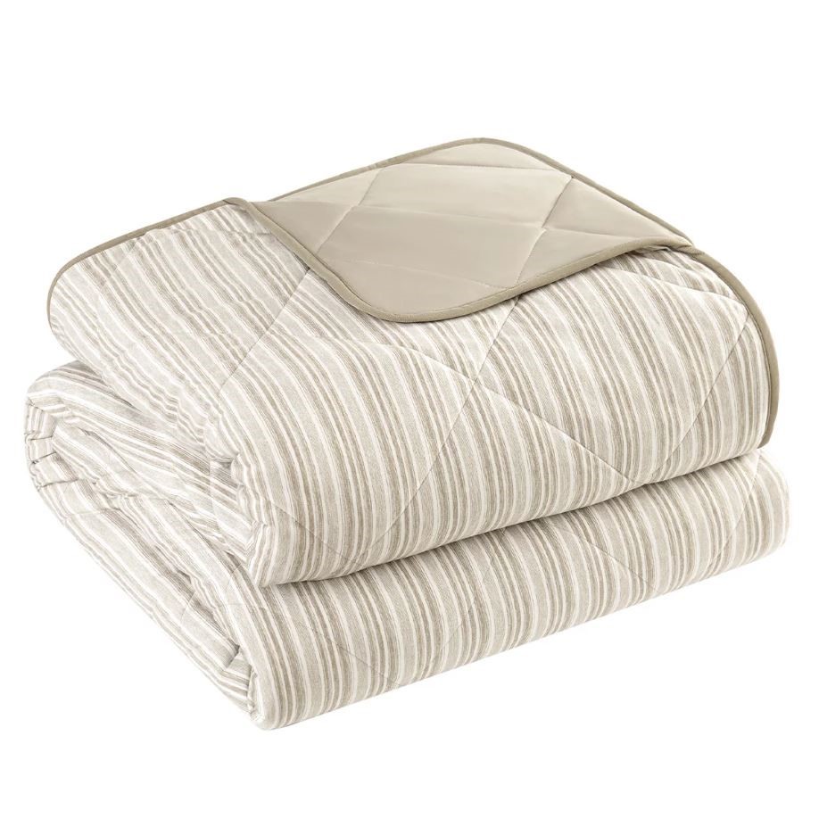 PEM AMERICA Reversible Cooling Blanket, Size Queen, 210cm x 210cm, Tan. NB: