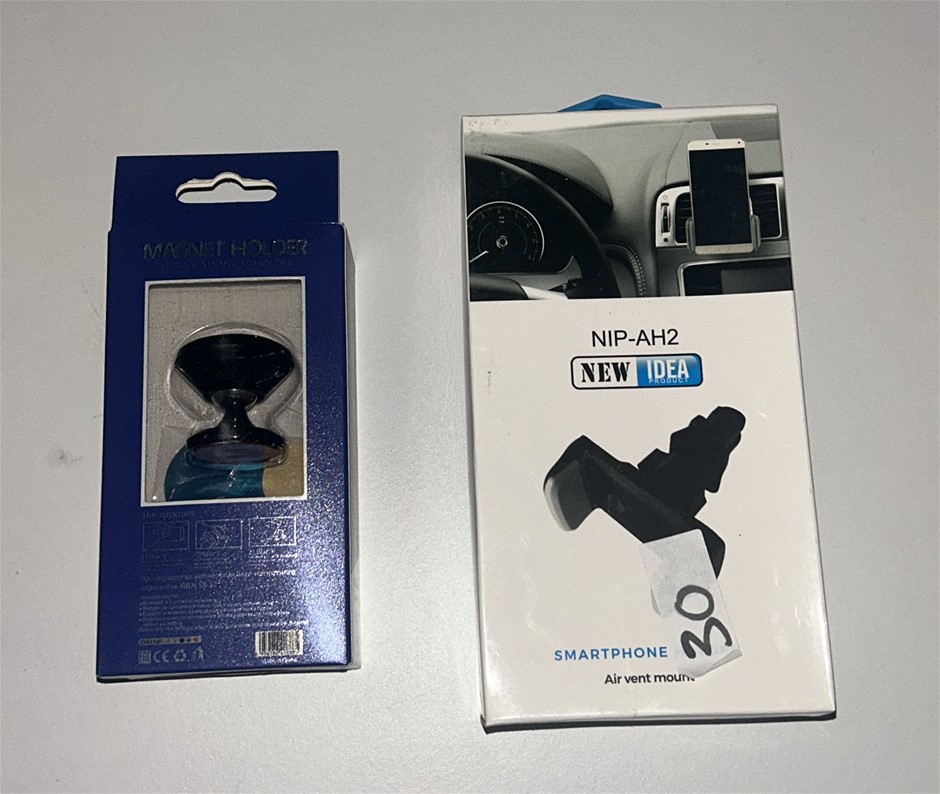 2x Car Phone Holders (1x Magnet Phone Holder, 1x Air Vent Holder)