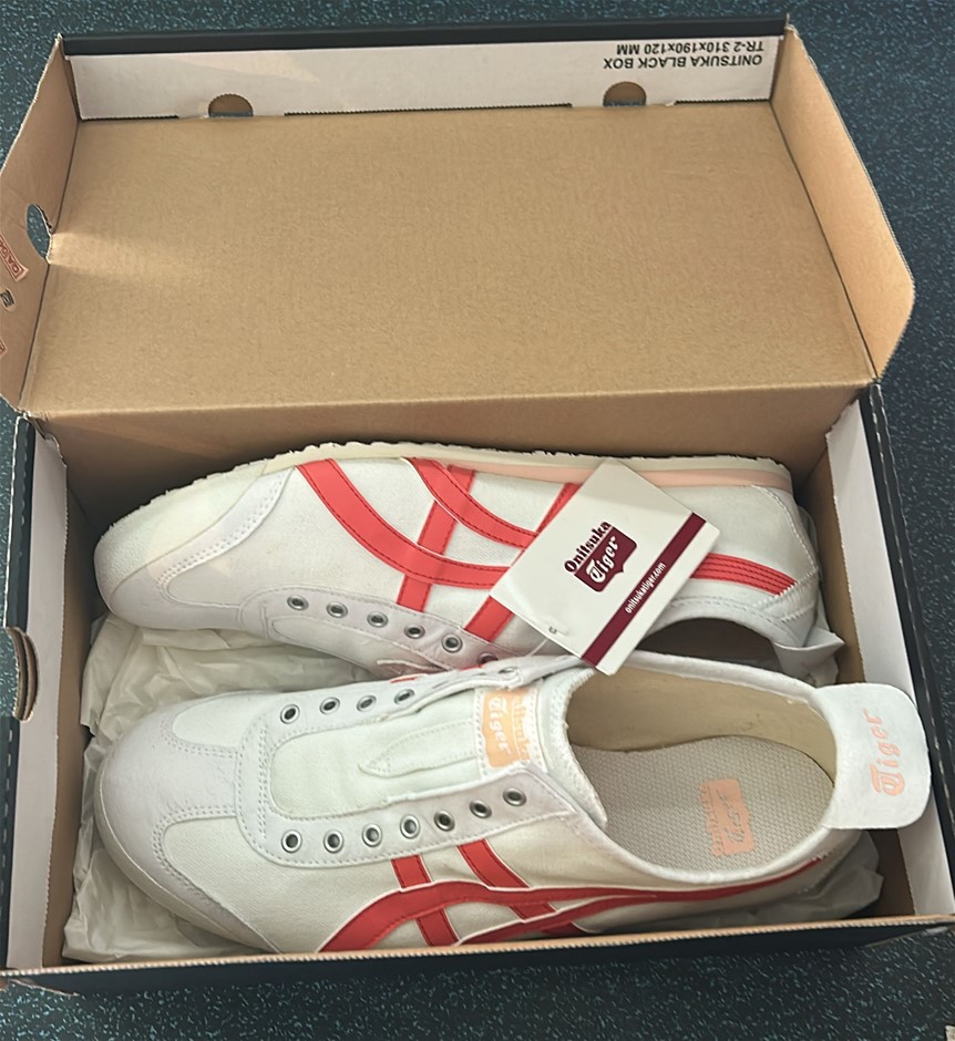 ONITSUKA Women's Mexico 66 Slip-On Shoe