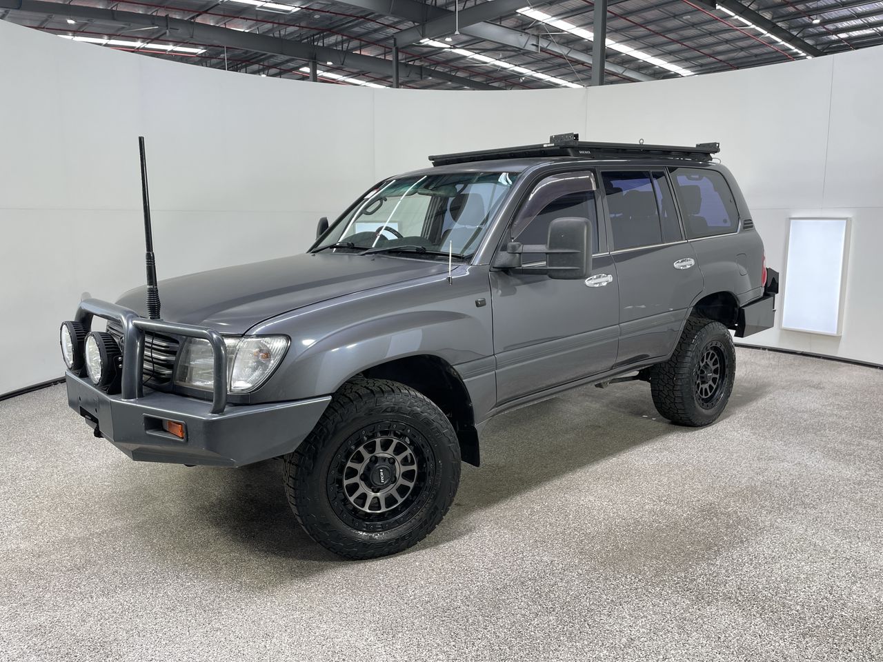 2004 Toyota Landcruiser GXL UZJ100R Auto 8 Seats Wagon Dual Fuel