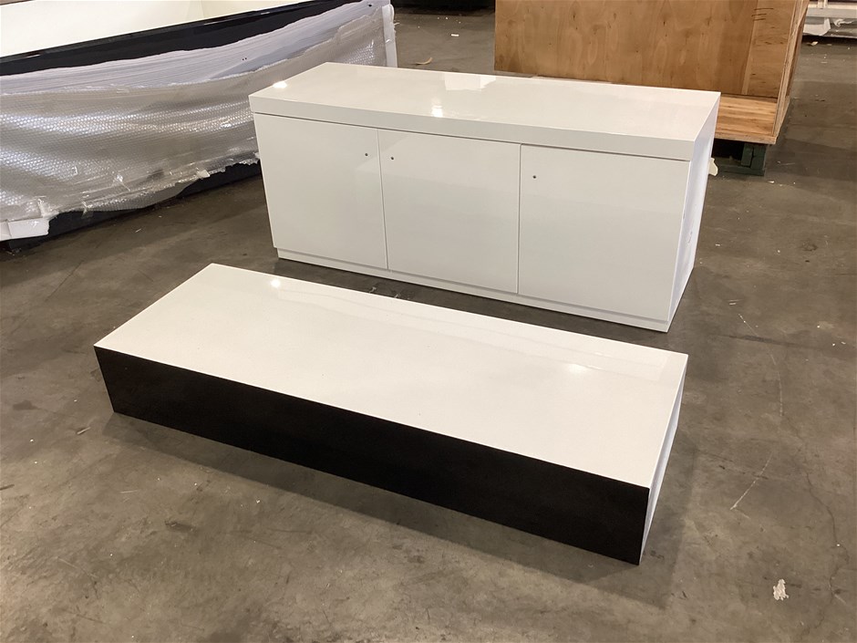 <p>Shop Cabinet And Plinth</p>