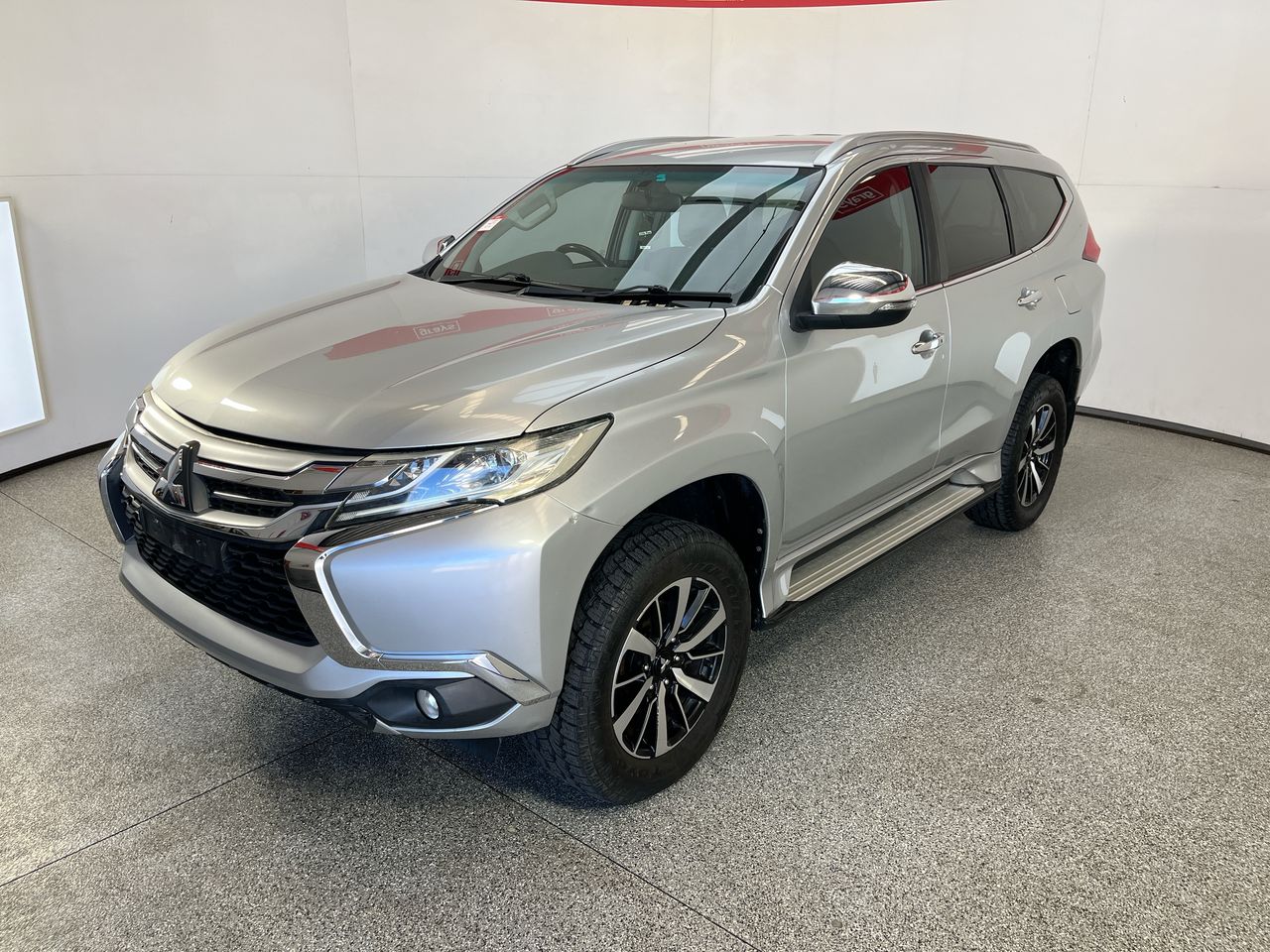 2016 Mitsubishi Pajero Sport GLX QE Auto - 8 Speed Wagon