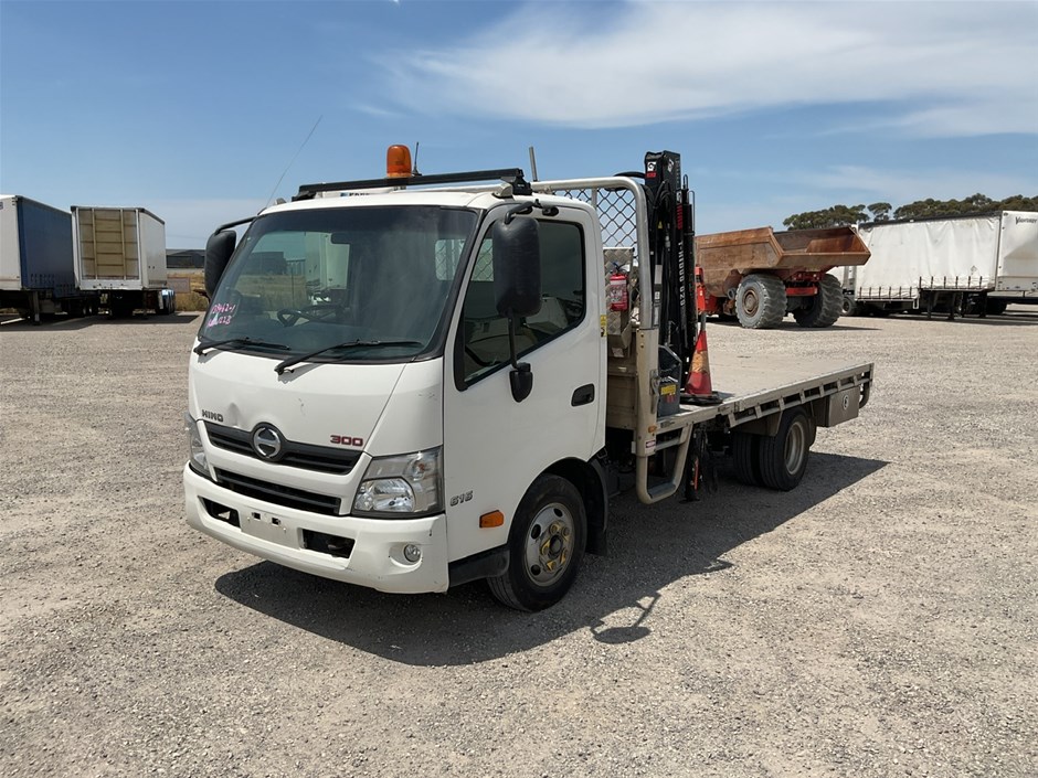 2017 Hino 300 4 X 2 Tray Body Truck