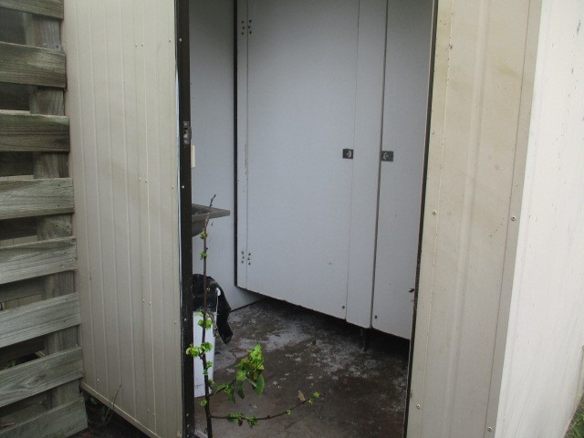 Portable Toilet Block on Skids