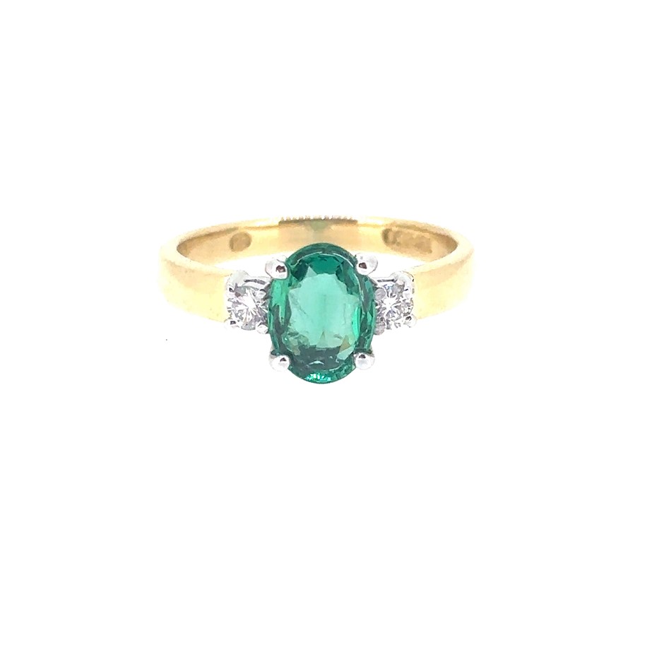 0.88ct an Oval Cut Emerald & 0.12ct E-F/VSI Dia. Ring 18K 2 Tone Gold