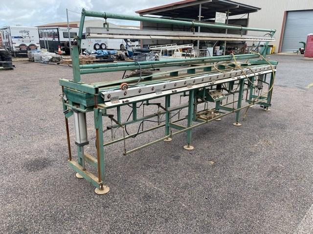 Formtech Post Former