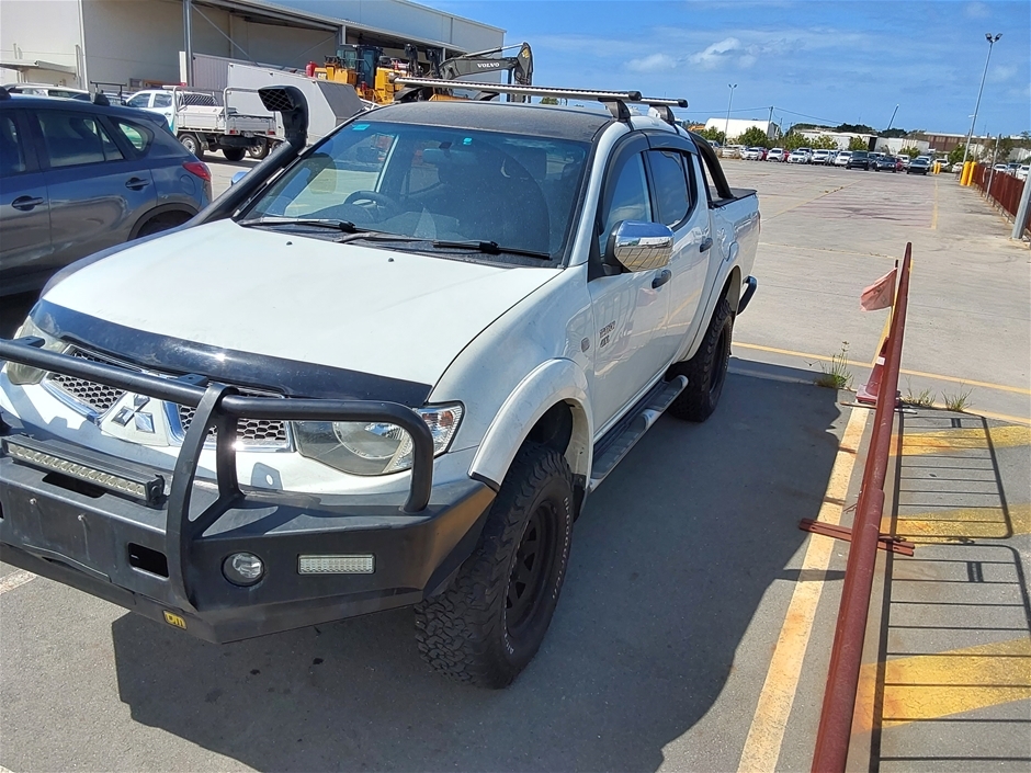 2011 Mitsubishi Triton 4X4 GLX-R MN Turbo Diesel Automatic Dual Cab
