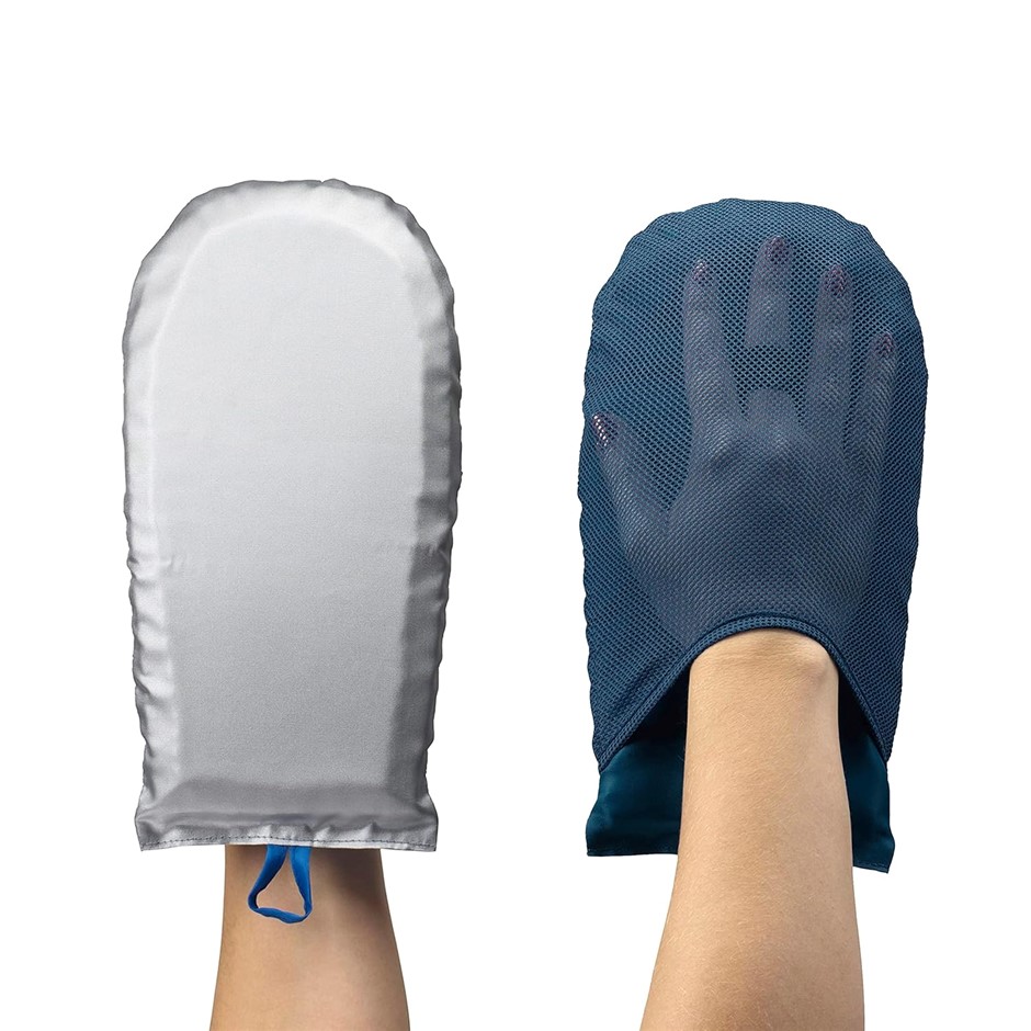 CONAIR Complete Care Protective Garment Steaming Mitt, Silver and Blue. NB: