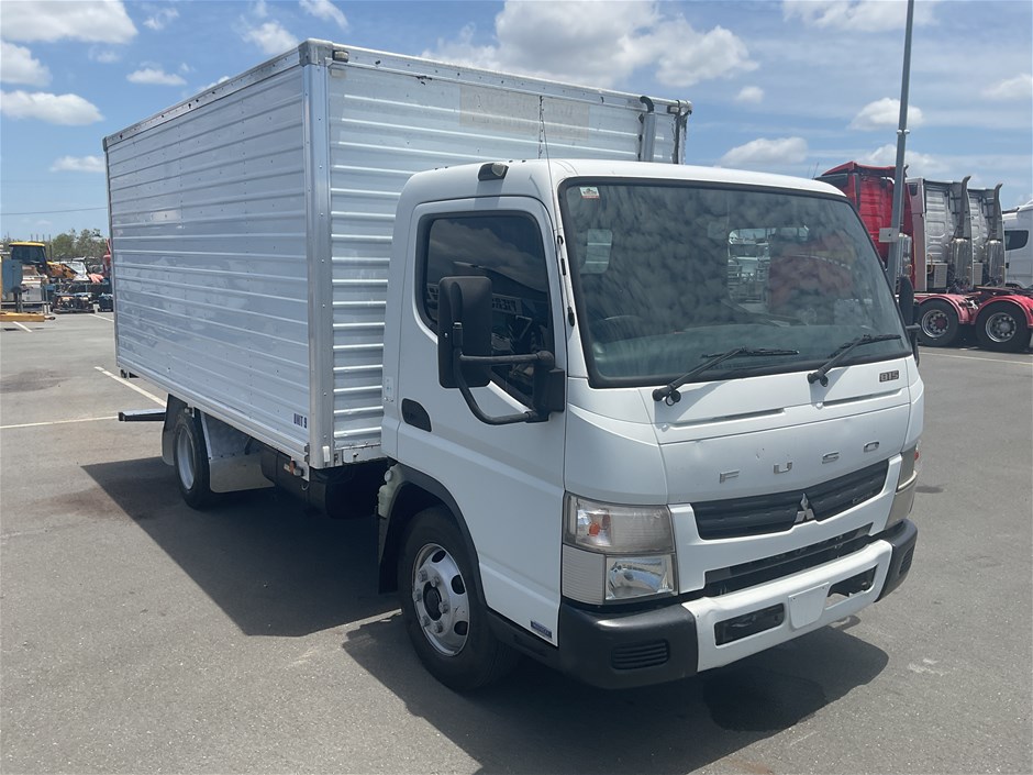2016 Mitsubishi Fuso Canter 7/800 (815) 4 x 2 Pantech Truck