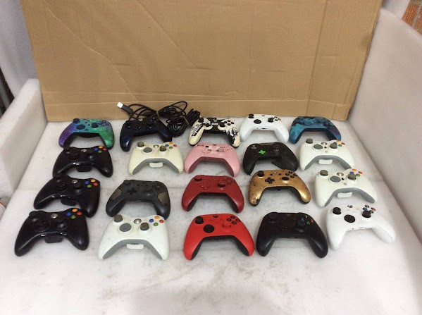 Microsoft Mixed Brand and Model Wireless/Wired Controllers Auction ...