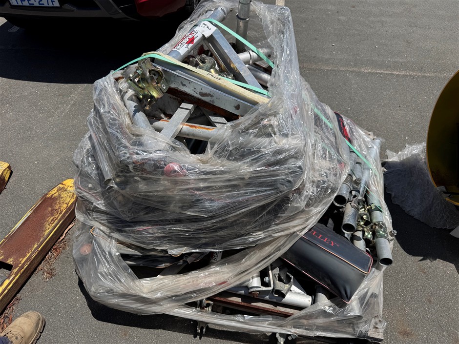 <p>Secure Pulley Manual Lifting System for Scaffolding</p>