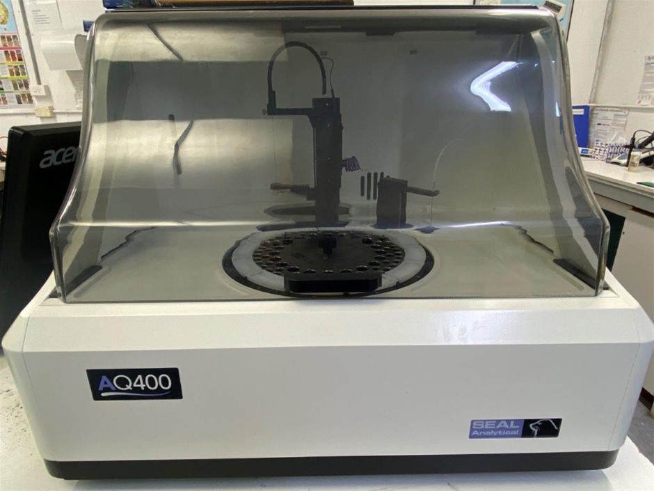 SEAL Analytical AQ400 Discrete Analyser, with Accessories