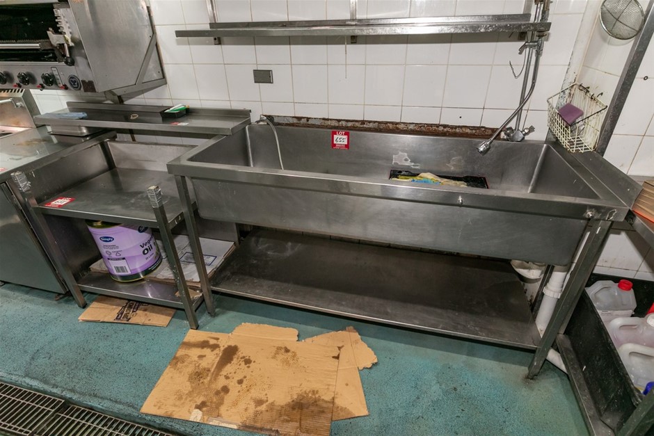 Commercial Kitchen Items