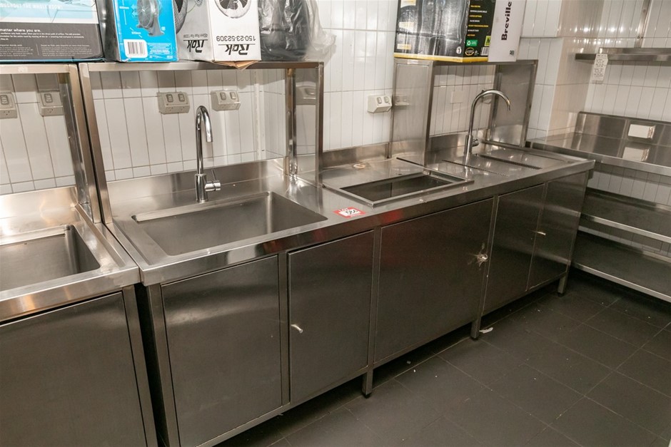 Washing Station (Commercial)