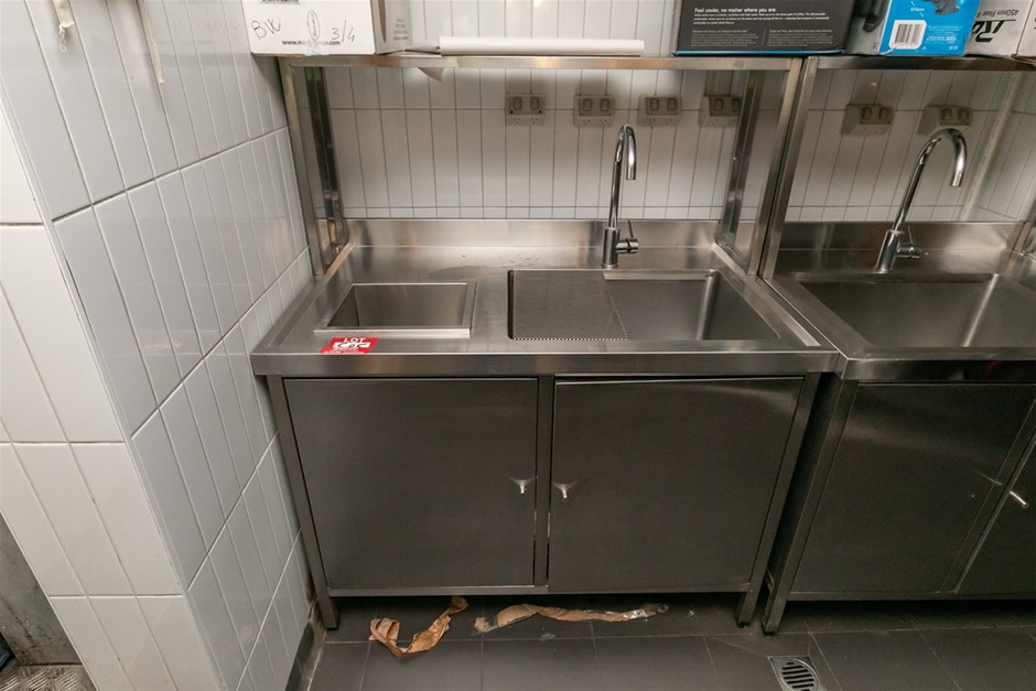 Washing Station (Commercial)