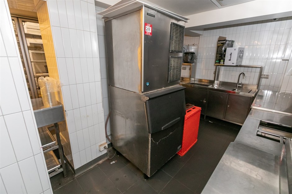 Hoshizaki KM-1100MAJ50 Ice Making Machine With Storage Bin (Commercial)