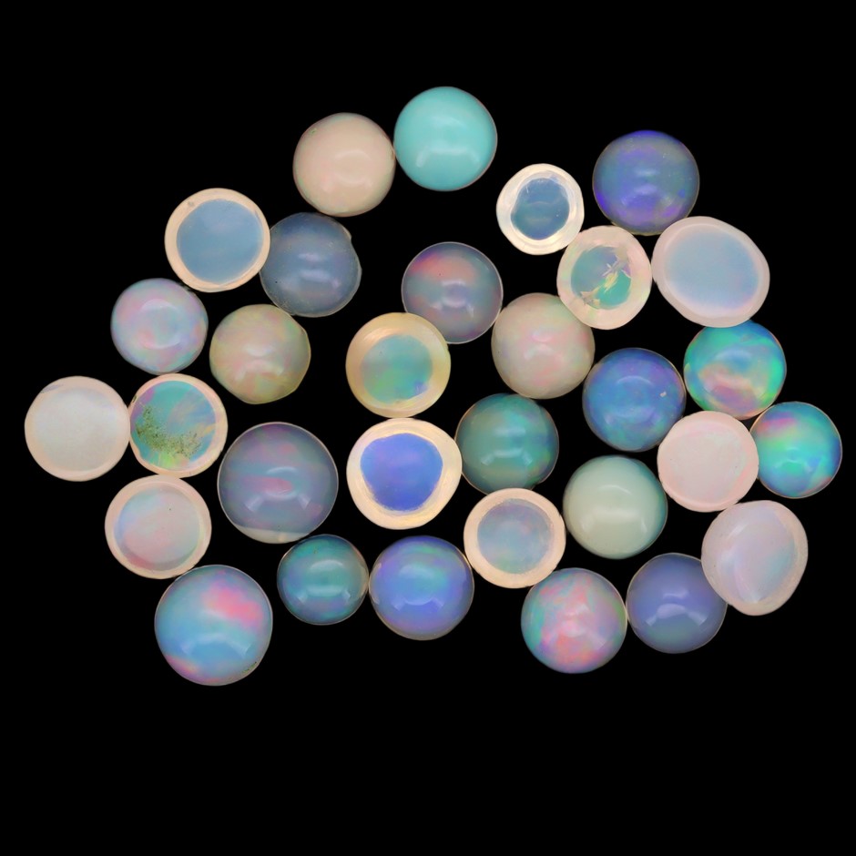 5.74 Carats White Color-Play Opal
