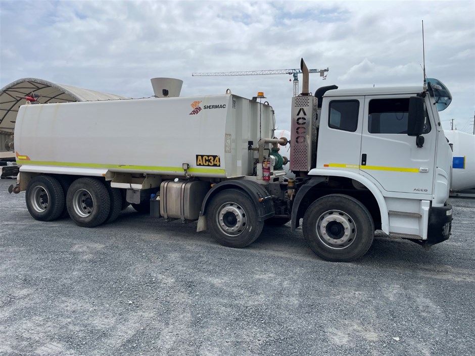 2017 Iveco Acco 2350g 8 X 4 Water Truck