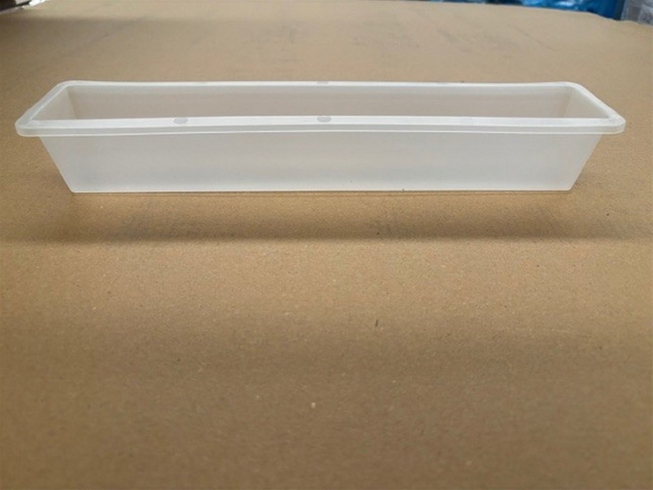 Bundle of Plastic Containers, Approx. 5200 units