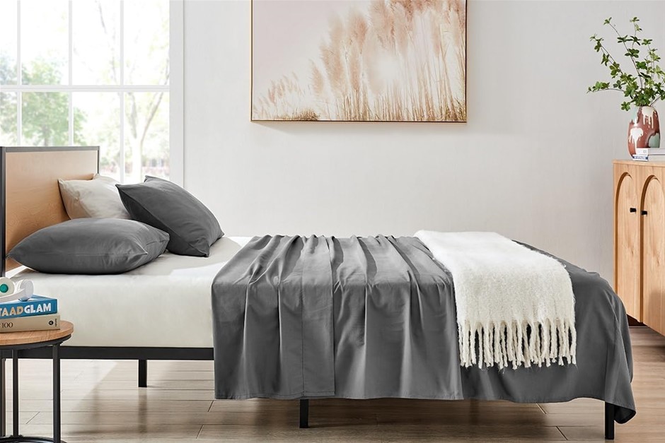 OVELA Ultra Soft Washed Bed Sheet Set (Graphite, Queen).