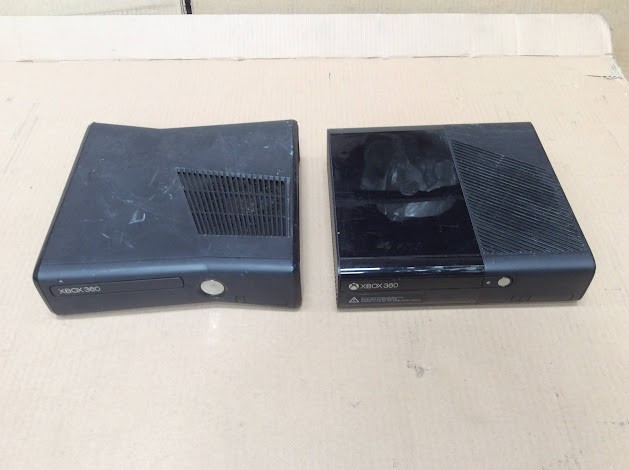 Microsoft Xbox 360 E 1538&Xbox 360 S 1439 Console (Lot of 2)