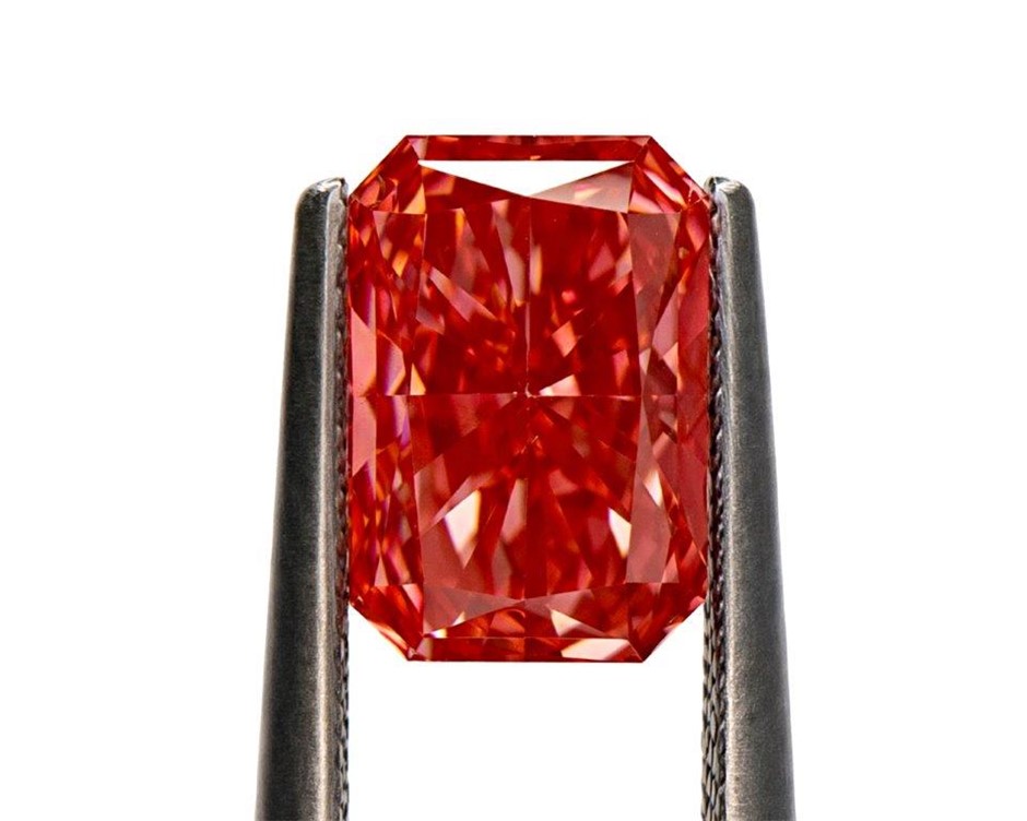 2.82 Carats Fancy Vivid Orangy Pink Lab Grown Diamond