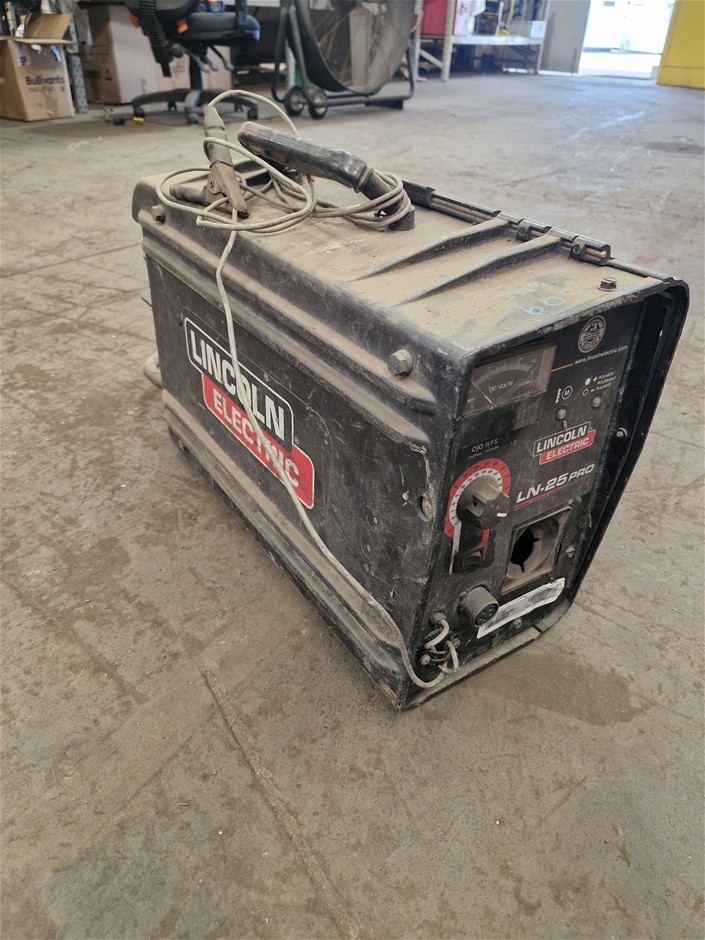 Lincoln LN25 Wire Feeder - Moranbah