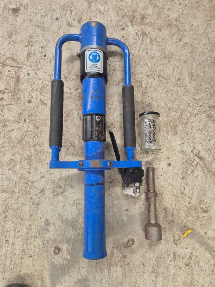 Marchant Engineering Pneumatic Steel Post Driver