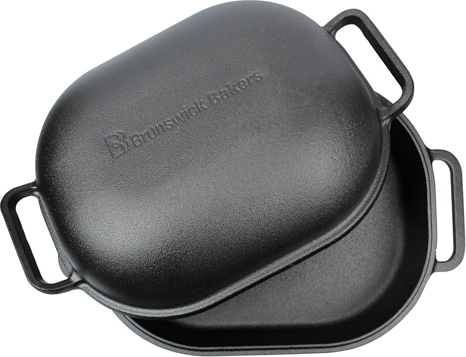 BRUNSWICK BAKERS Pre-Seasoned Cast Iron Bread Baking Pan, Size 39 x 26 cm,