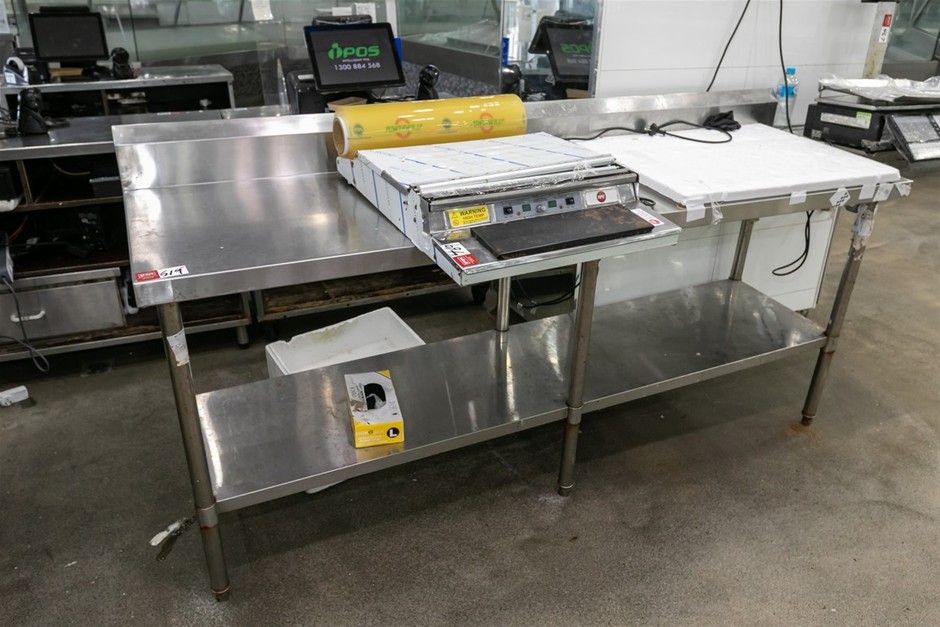 Preparation Bench Free Standing