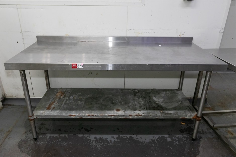 Preparation Bench Free Standing