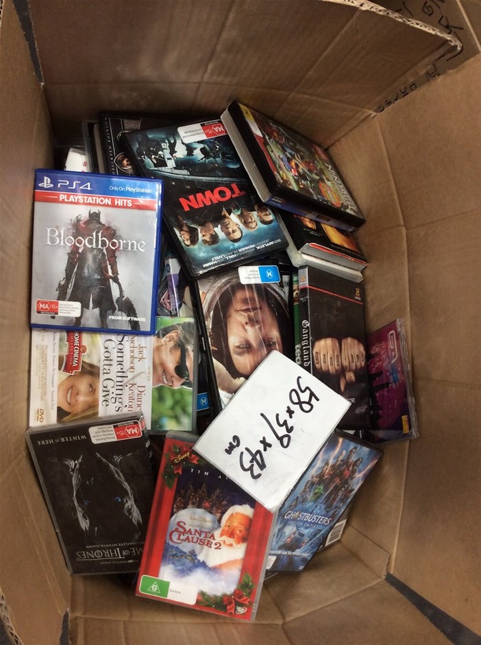 Mixed Different types of movie DVDs (58x39x43:cm)