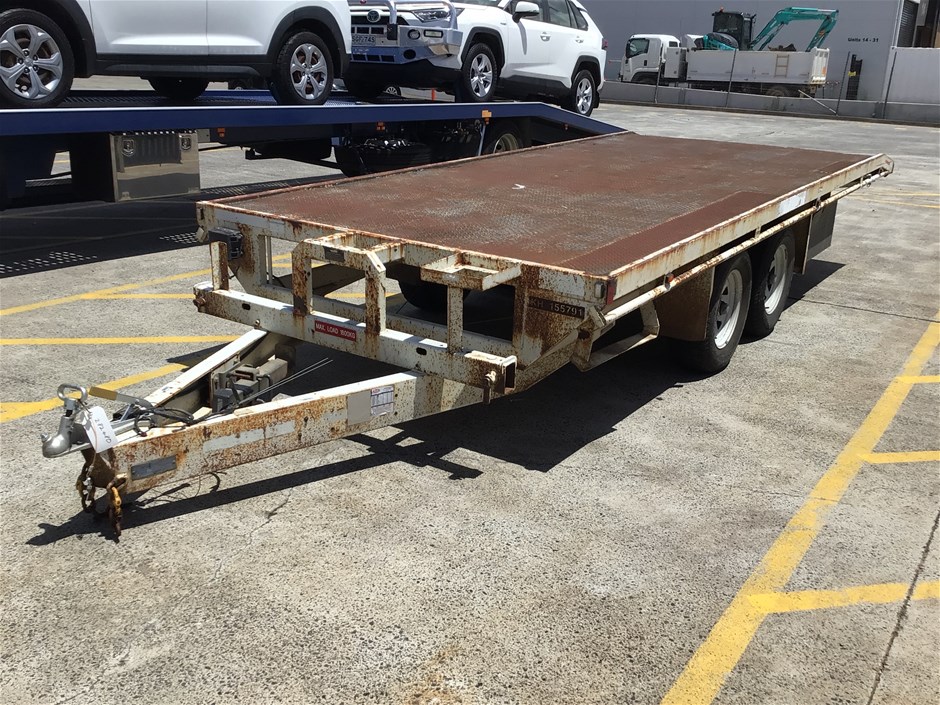 2013 Premier Trailers T20 Tandem Beavertail Trailer