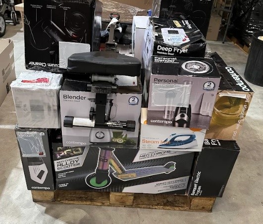 Approx 30 x Household Appliances/Electronics, comprising: Air Fryers, Micro